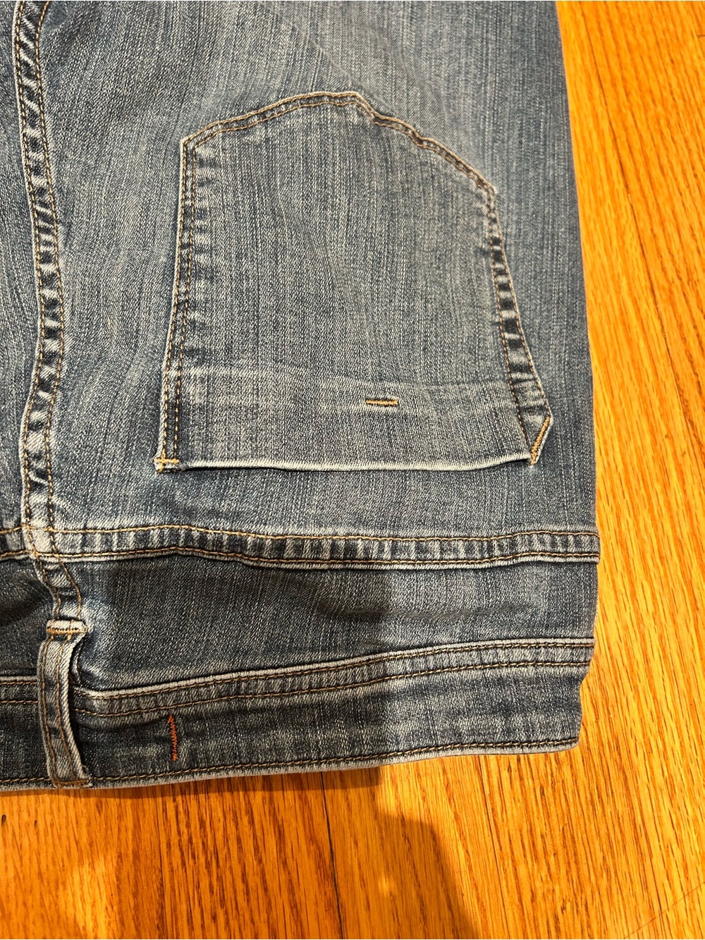 Tommy Bahama Blue Relaxed Denim Jeans with Utility Pocket